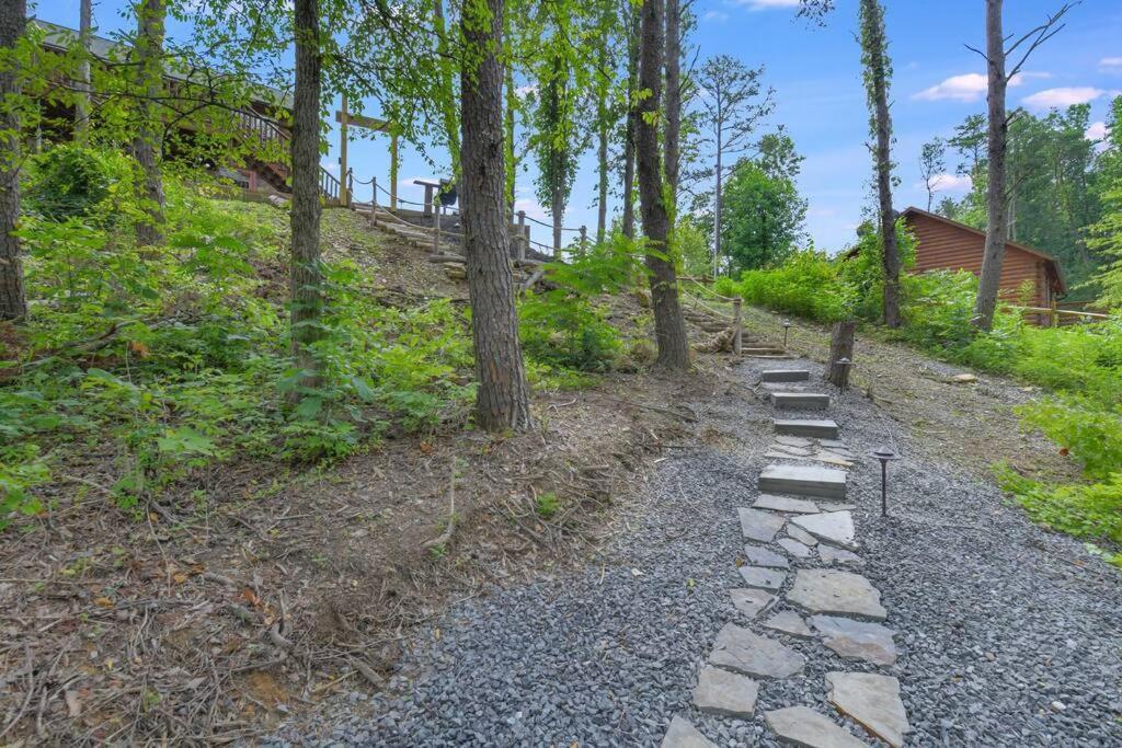 Enchanted Forest Cabin And Teepee! Lights & Laser Show! Private Hot Tub! Unique Stay! Sevierville Buitenkant foto