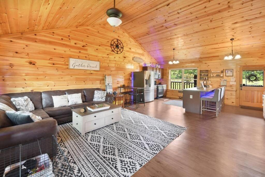 Enchanted Forest Cabin And Teepee! Lights & Laser Show! Private Hot Tub! Unique Stay! Sevierville Buitenkant foto