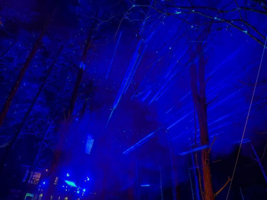 Enchanted Forest Cabin And Teepee! Lights & Laser Show! Private Hot Tub! Unique Stay! Sevierville Buitenkant foto
