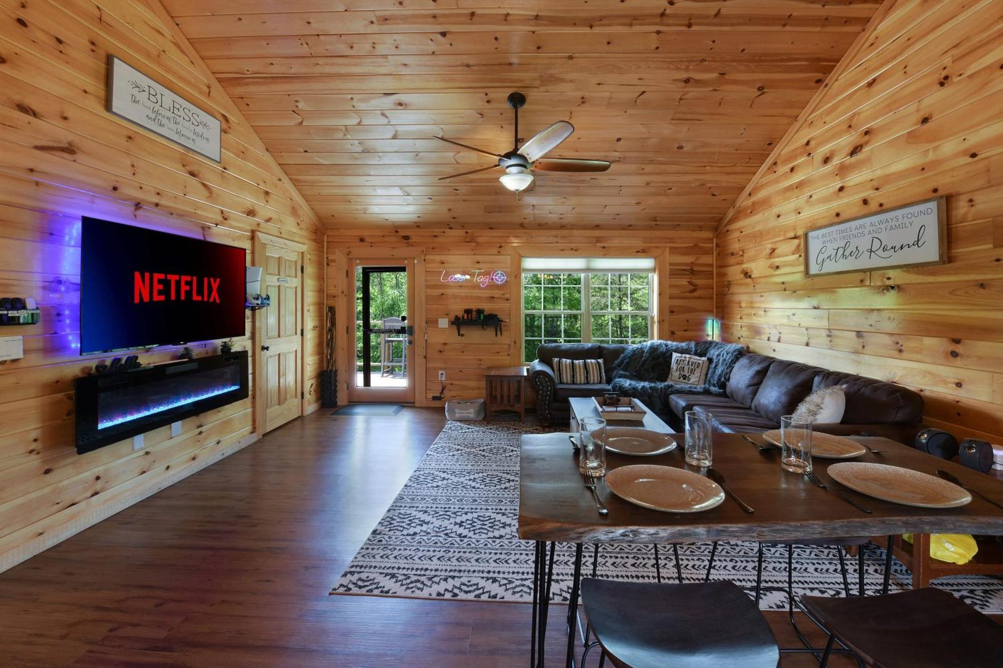 Enchanted Forest Cabin And Teepee! Lights & Laser Show! Private Hot Tub! Unique Stay! Sevierville Buitenkant foto
